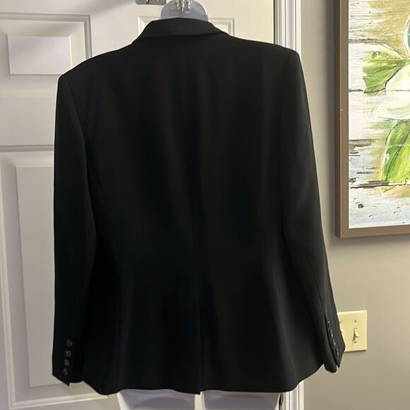 Ann Taylor Petites Black Button Down Lined Blazer with Pockets and Collar- 10P - Picture 10 of 16